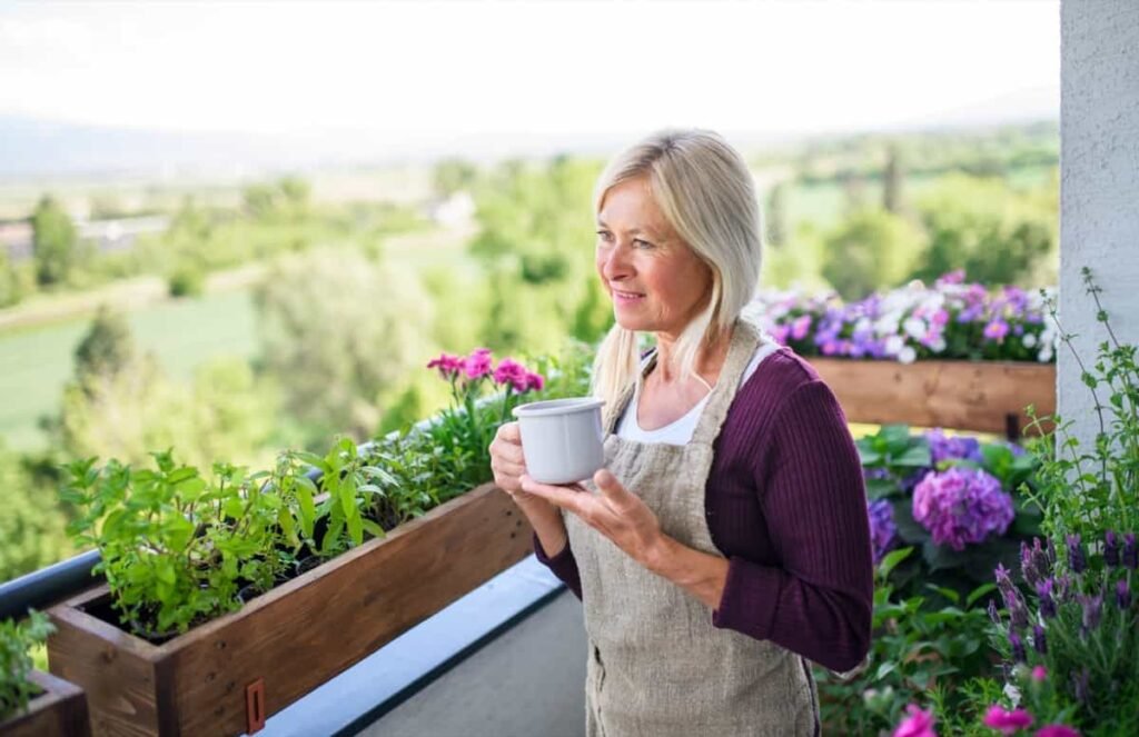 How to Start a Balcony Vegetable Garden
