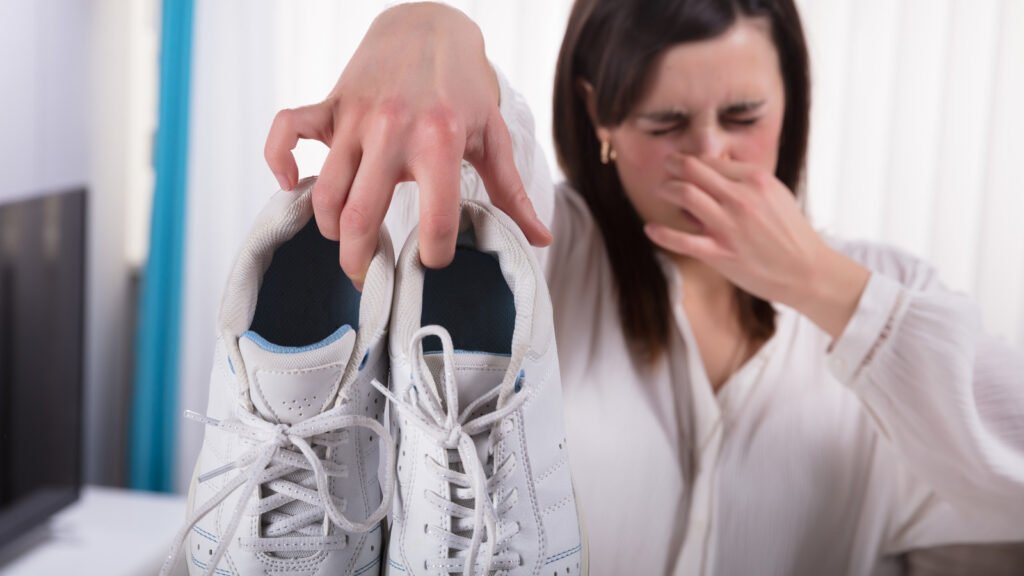 How to stop shoes from smelling naturally?
