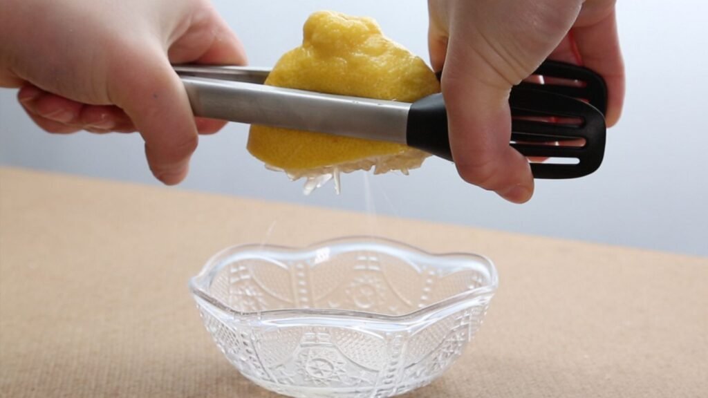 Squeeze Lemons Easily With Tongs