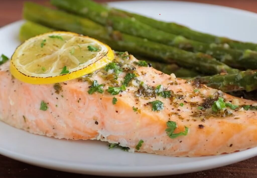 Sheet Pan Lemon Garlic Salmon & Asparagus