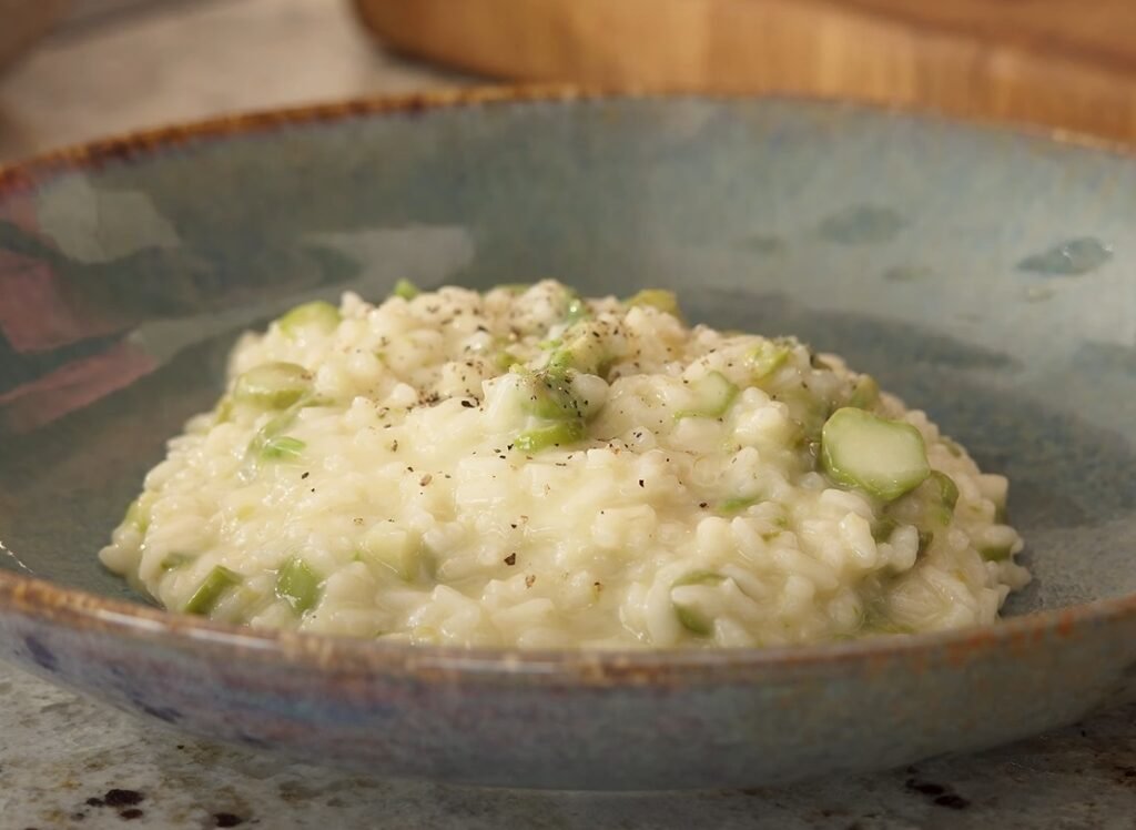 Spring Asparagus Risotto (30-Minute Recipe)