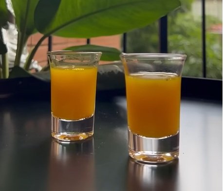 Winter Immunity Booster Smoothie (Ginger & Turmeric)